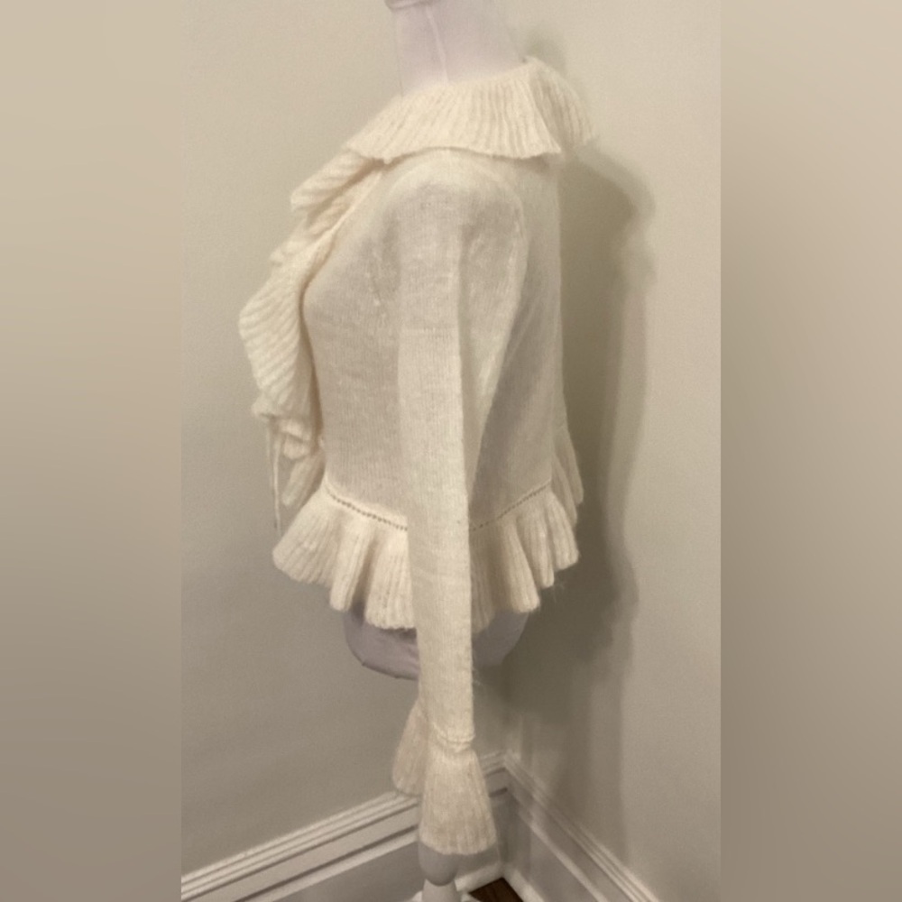 Escada Sport Elegant Ruffle Sweater - VINTAGE RETIRED Size Large - Picture 5 of 7